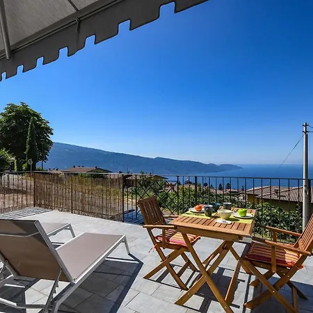 Castello Aparthotel 4*